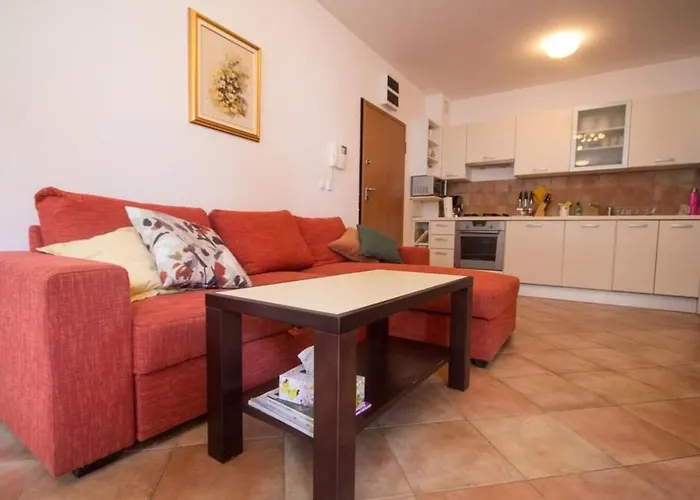 Alma Mit Blick Auf Wasser By Interhome شقة