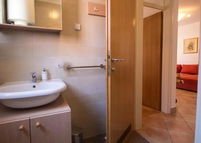 Alma Mit Blick Auf Wasser By Interhome شقة *