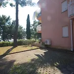 Appartement Alma Mit Blick Auf Wasser By Interhome *